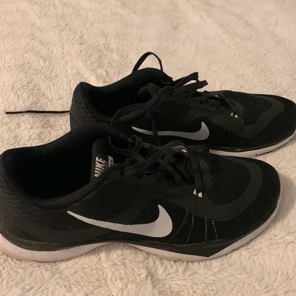 Nike training Flex TR6.   Size 7 - Picture 2 of 6